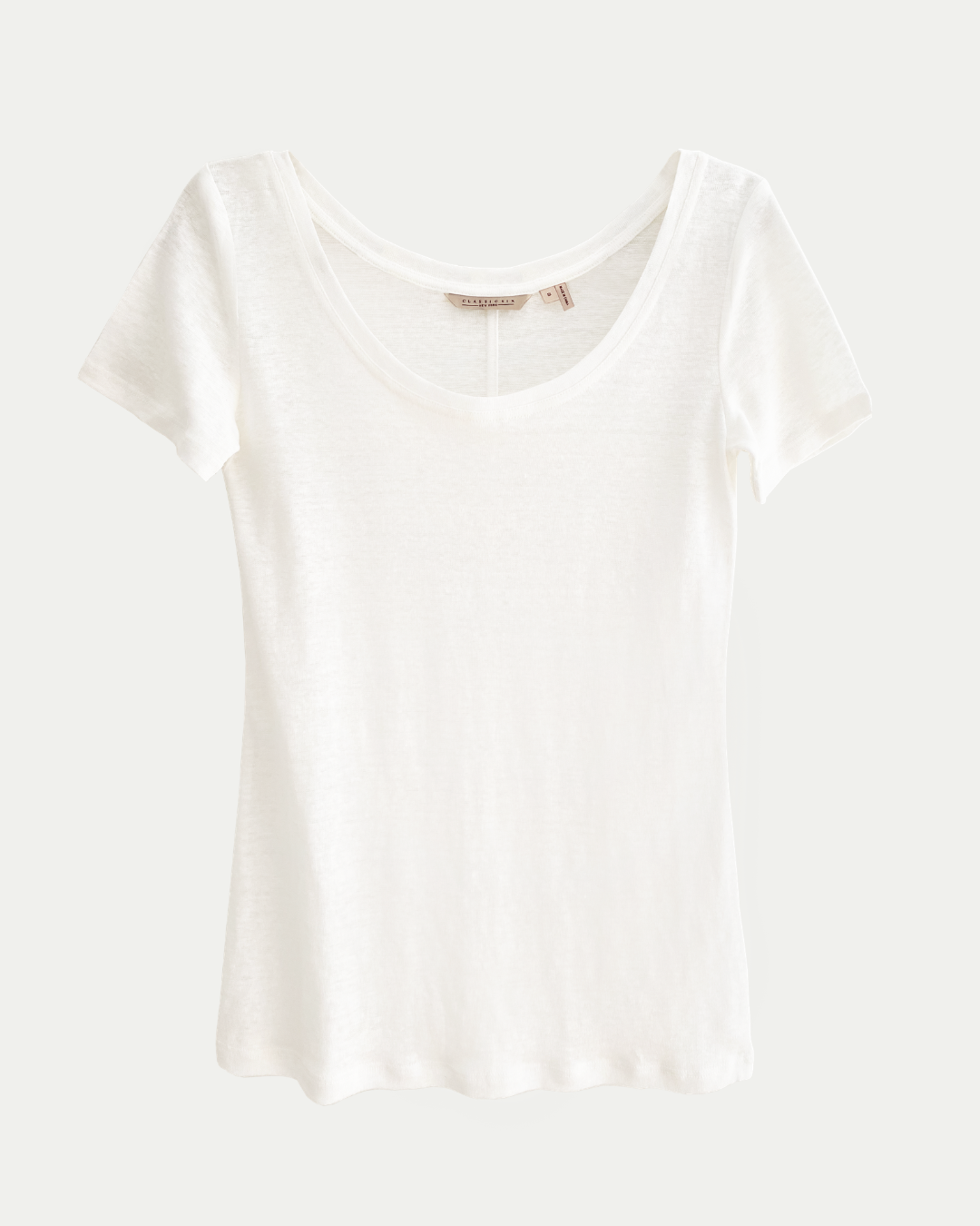 James Linen Scoop-Neck Tee: Lightweight Elegance – Classic Six