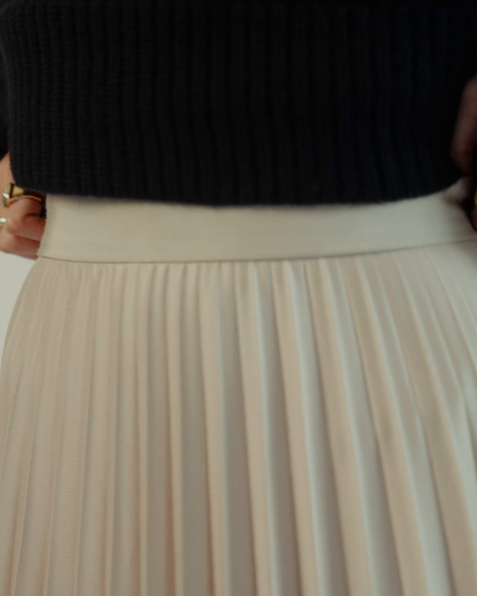 Marilyn Accordion-Pleated Maxi Skirt in Dusty Rose