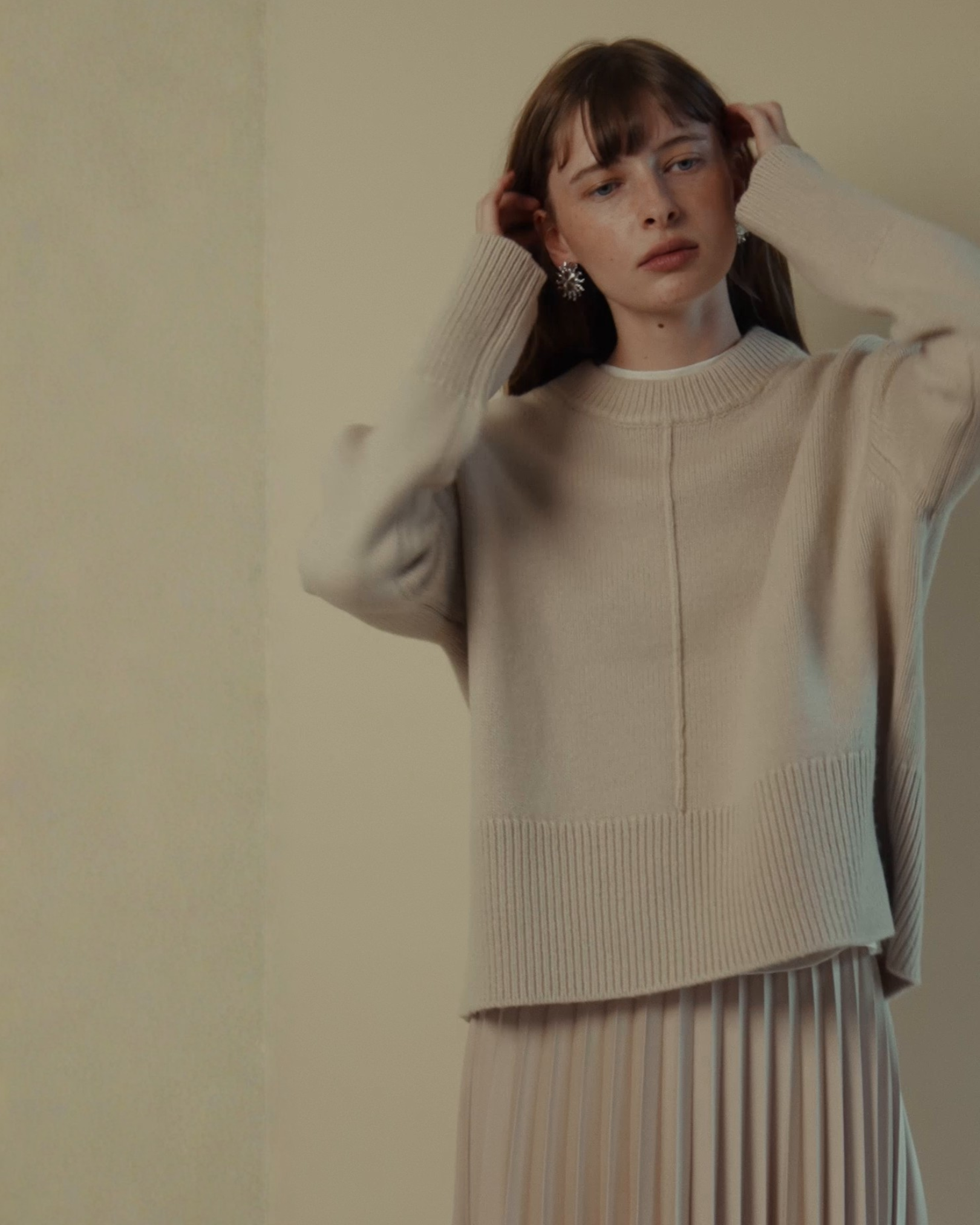 Cary Crew-Neck Sweater in Taupe