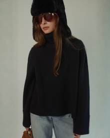 Gloria Convertible Sweater in Black