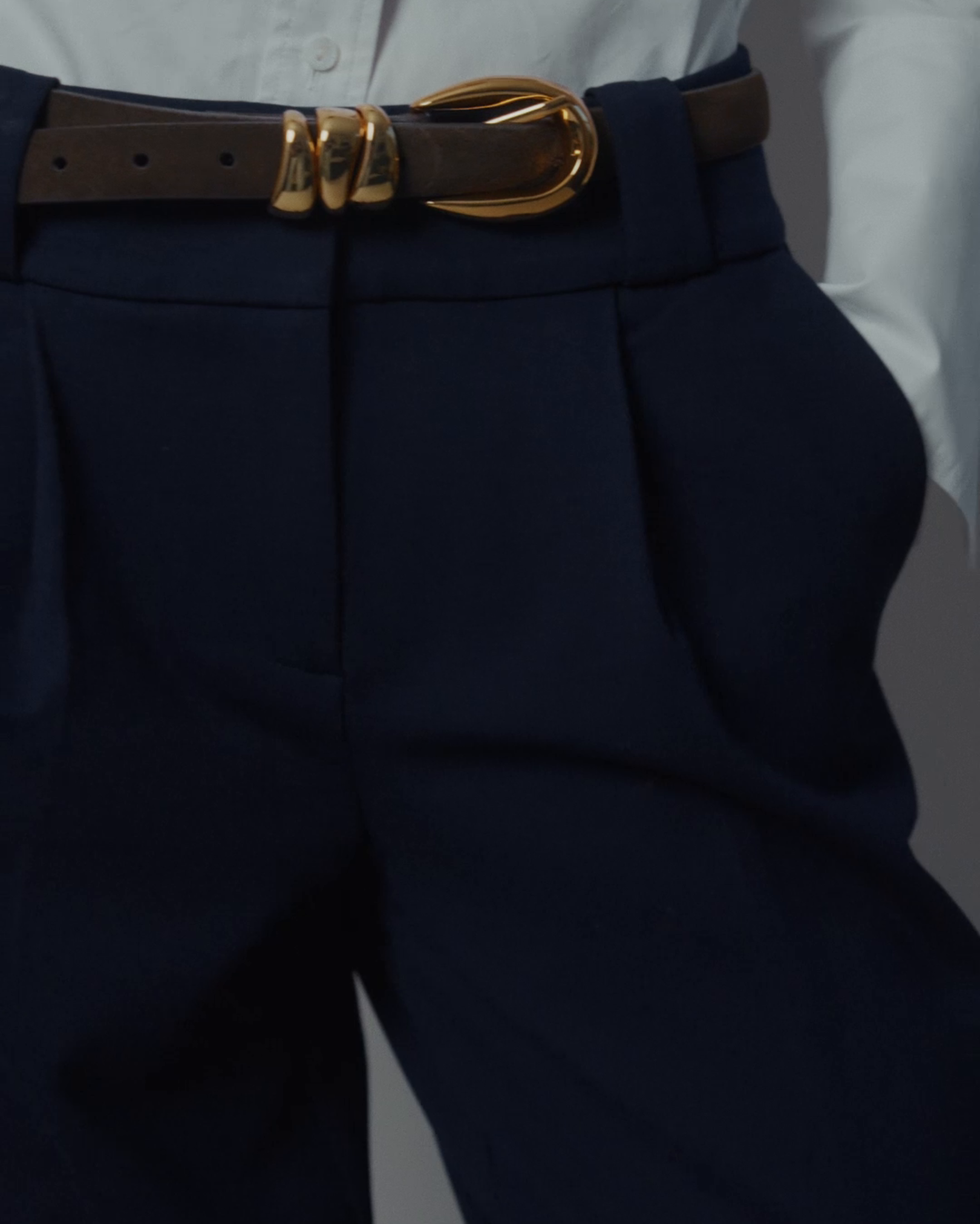 Beverly Wide-leg Pant in Navy