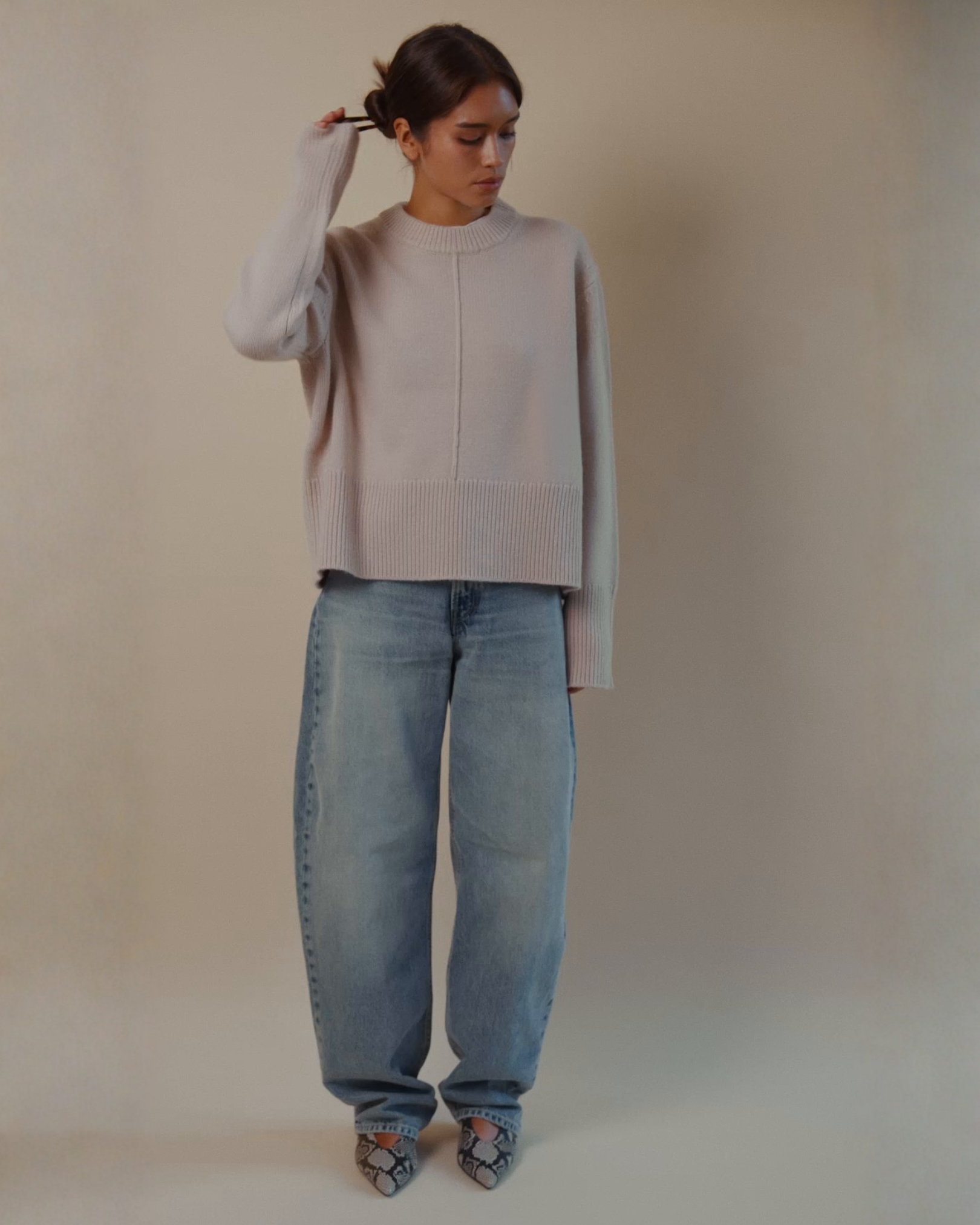 Cary Crew-Neck Sweater in Taupe