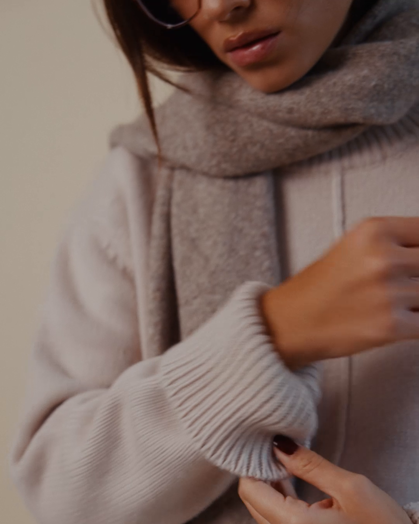 Cary Crew-Neck Sweater in Taupe