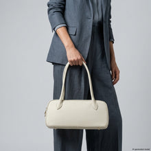 Italian Full-Grain Leather Shoulder Bag | Lecco